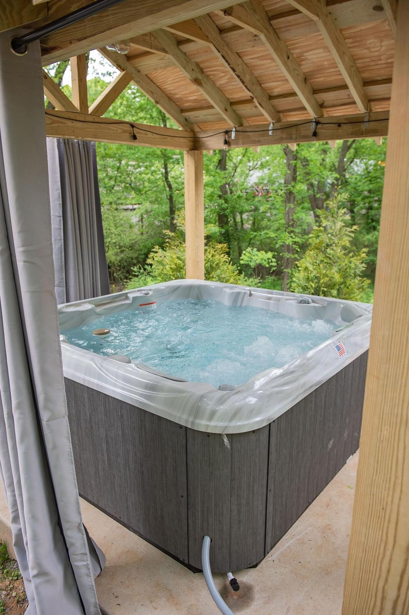 Jake Cabin Luxury Hot Tub Cabin Near Downtown Τσαττανούγκα Εξωτερικό φωτογραφία