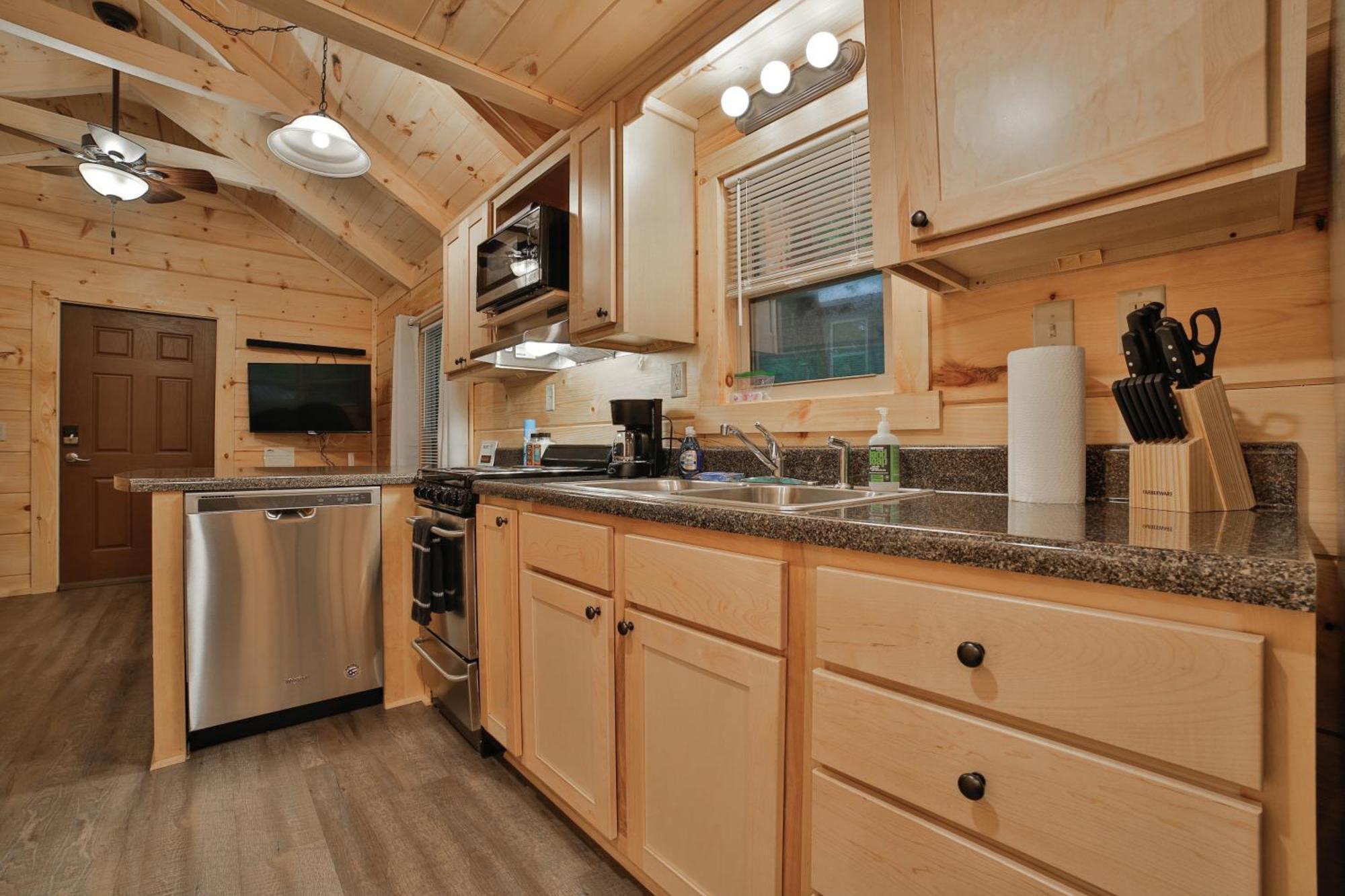Jake Cabin Luxury Hot Tub Cabin Near Downtown Τσαττανούγκα Εξωτερικό φωτογραφία